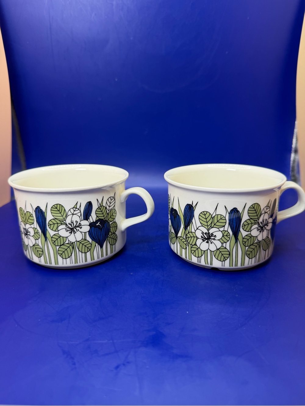 Vintage Arabia Finland "Krokus" porcelain cup with a botanical floral. Set of 2